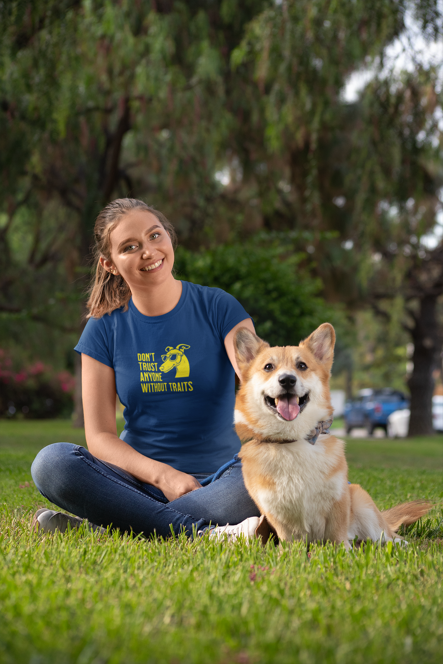 Don’t Trust Anyone Without Traits T-Shirt | Funny Dog Illustration Tee