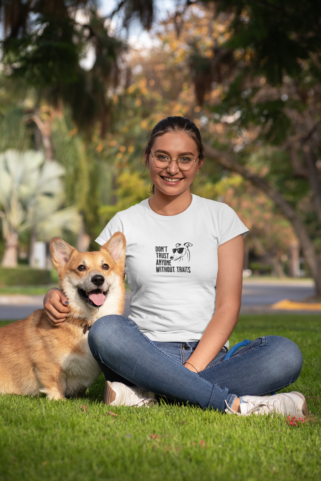 Don’t Trust Anyone Without Traits T-Shirt | Funny Dog Illustration Tee
